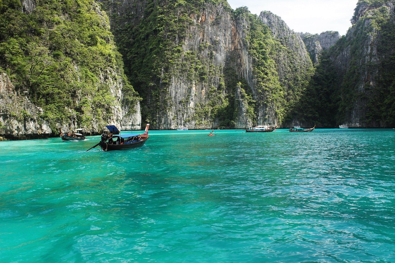 ko phi phi lee, thailand, beaches-1809771.jpg